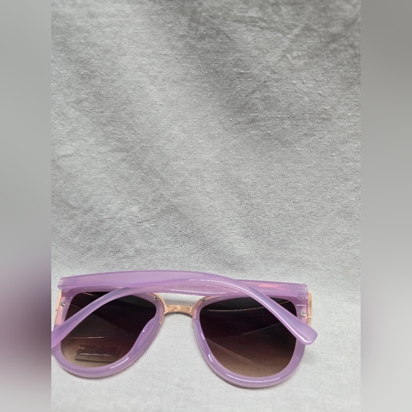 Pink and Purple with Gold accents Fashion Sunglasses - NEW - Picture 2 of 5